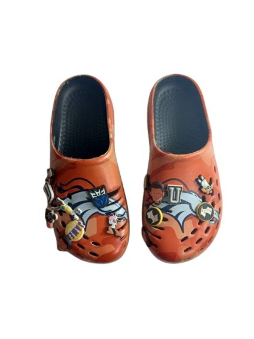 FOCO Mens Denver Broncos Mule Clogs with 15 Sports Theme Jibbitz Charms M 9-10